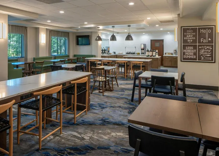 Fairfield Inn & Suites By Marriott Lafayette South