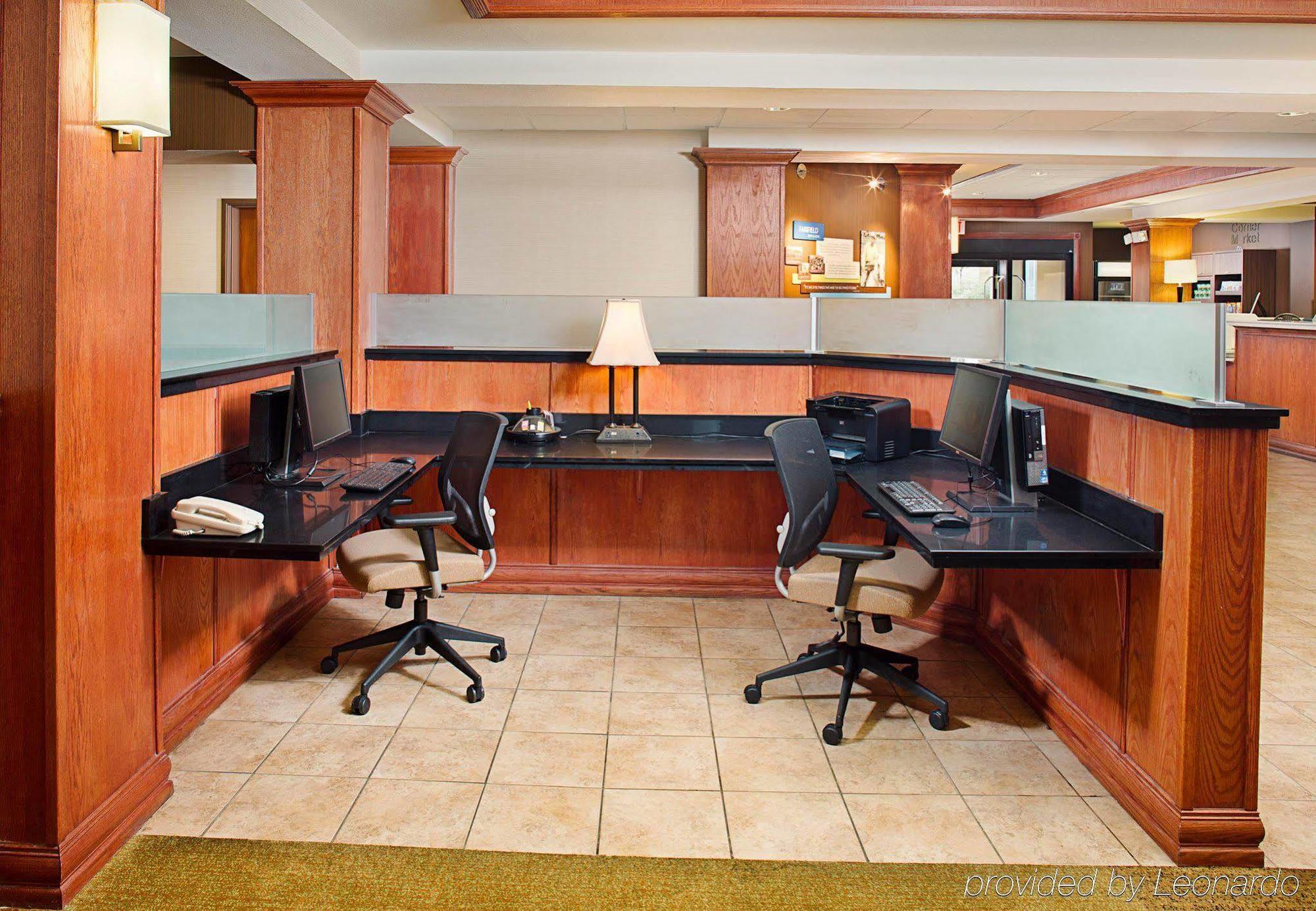 Hotel Fairfield & By Marriott South 3*