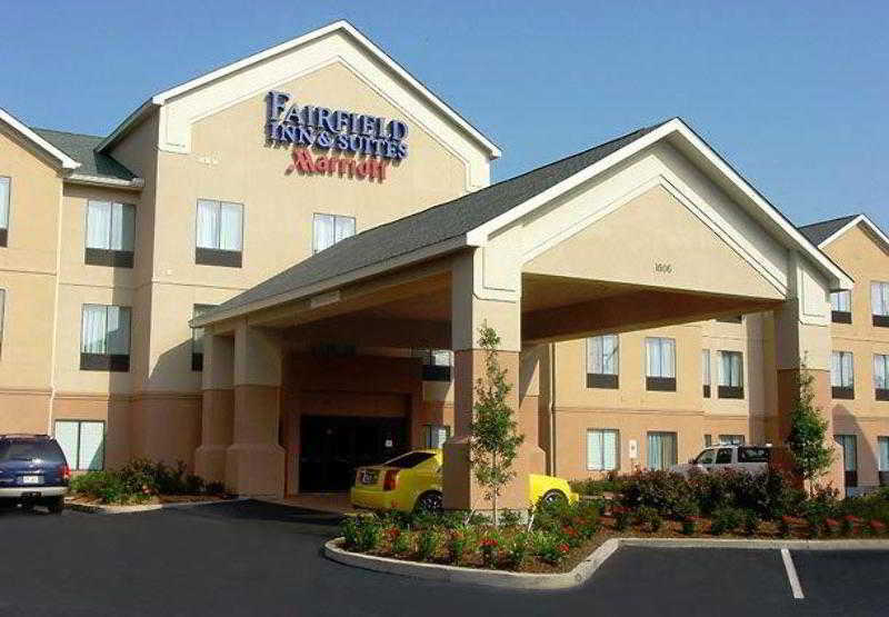 Hotel Fairfield & By Marriott South